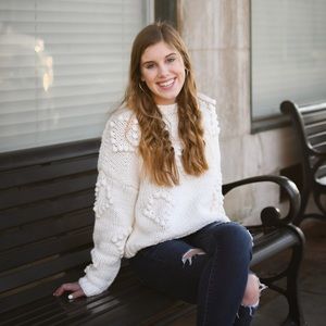 Meet your Posher, Maddie